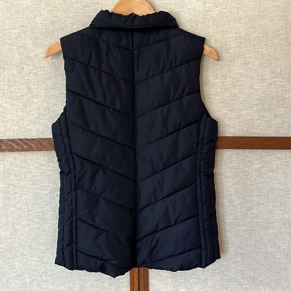 H&M Navy Quilted Puffer Vest with Silver Zippers - Picture 4 of 5